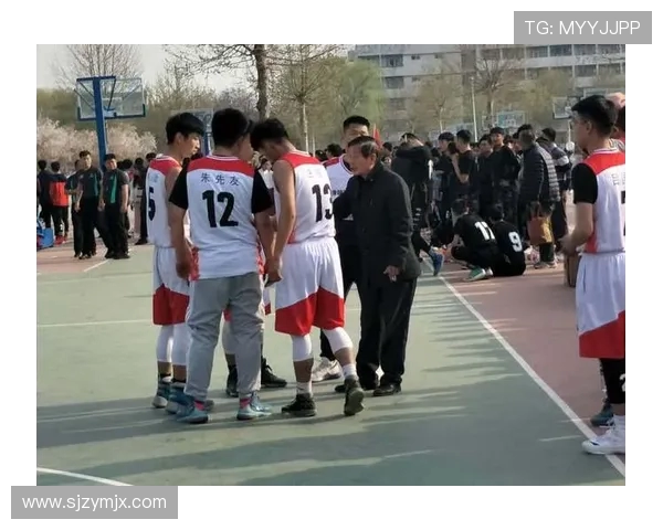 西安篮球队在杯赛中的耐力表现分析与战术探讨